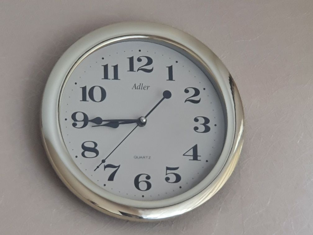Zegar ścienny Adler 28cm