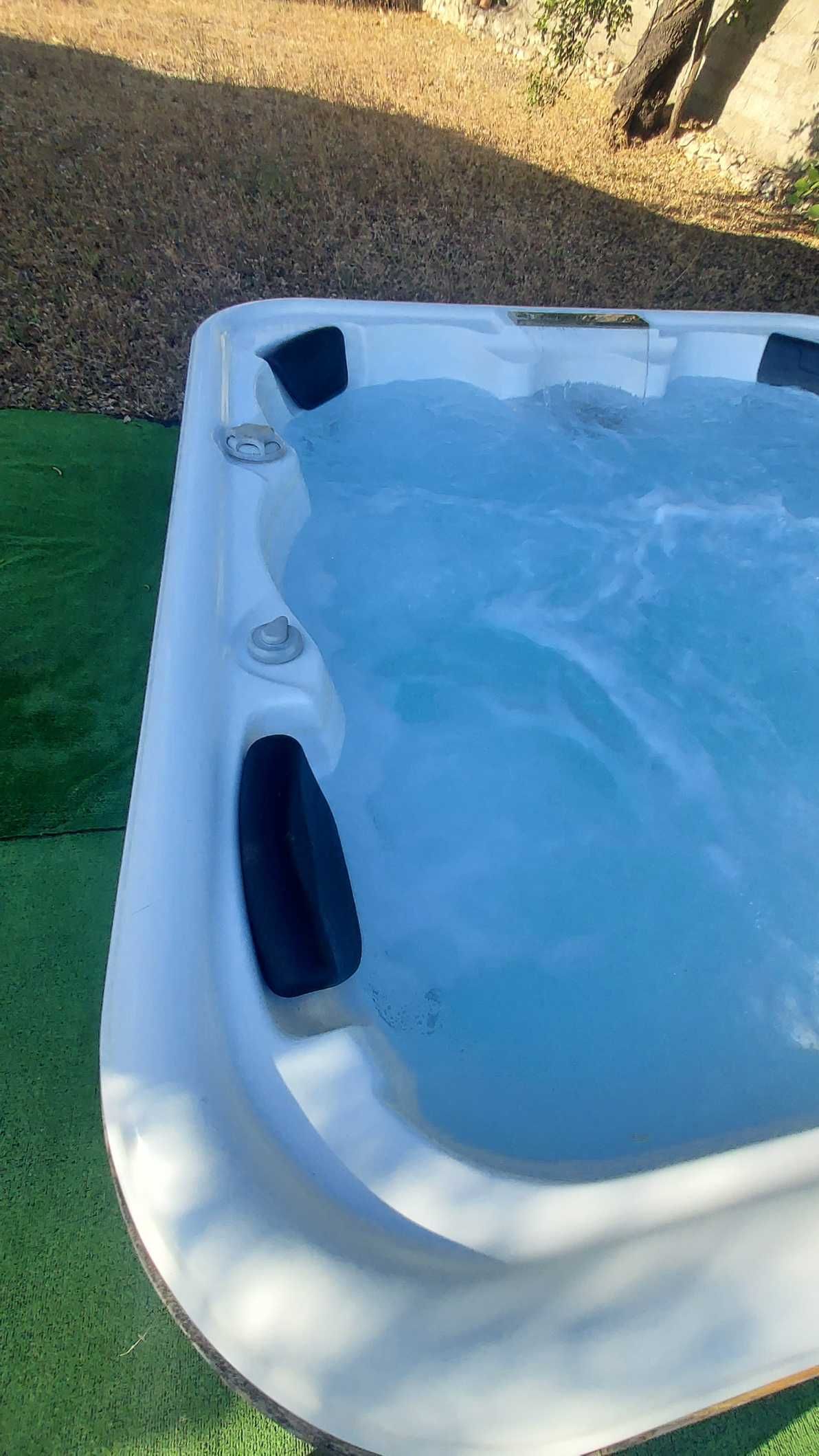 Spa/Jacuzzi exterior YH-192