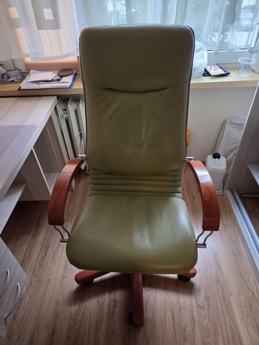 Fotel biurowy marki Nowy Styl