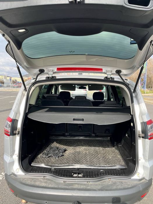 Ford S-Max в гарному стані