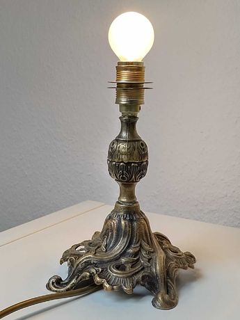 Шикарна бронзова основа настільної лампи у стилі бароко, 1960-ті.