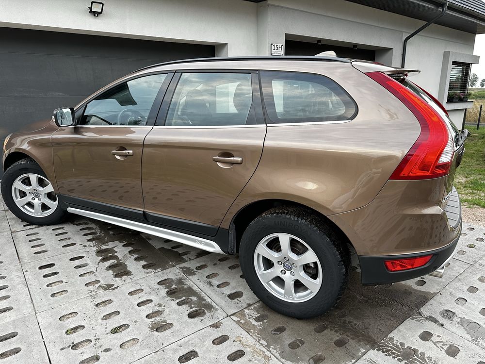 Volvo XC 60 2.0 D5  serwisowany , stan wzorowy
