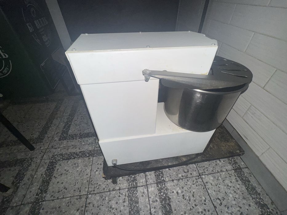 Тістоміс Equipe AS8M