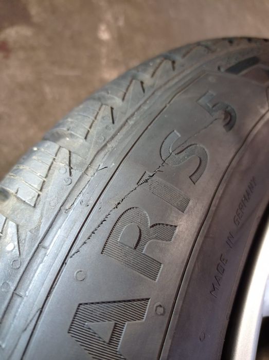 Opona zimowa Barum Polaris 5 205/55/16