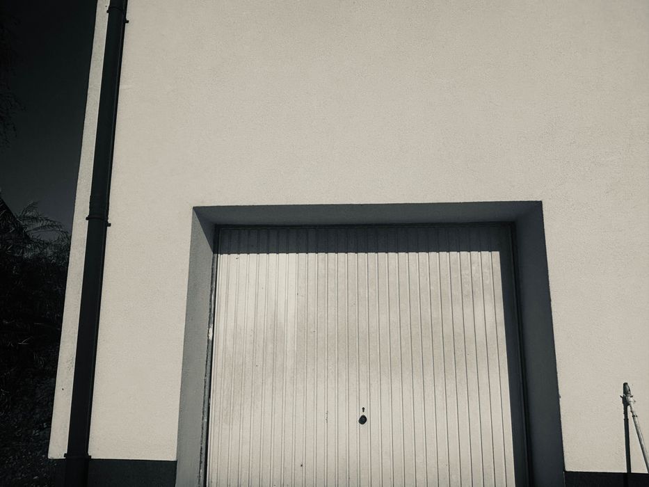 Brama garażowa biała