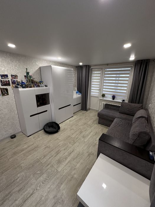 3 кімнатна квартира в Центрі з дизайнерським ремонтом[]