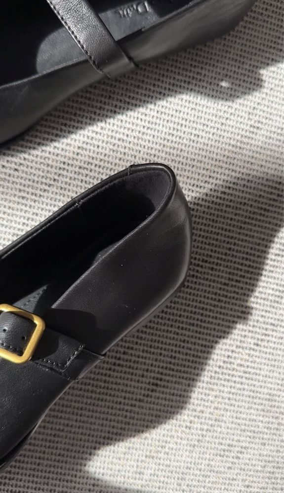 Massimo Dutti skórzane baleriny sandały