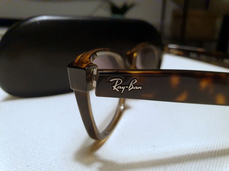 Ray-Ban RB2132 new wayfarer