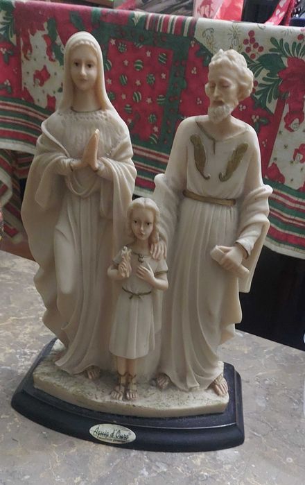 Sagrada família em cerâmica