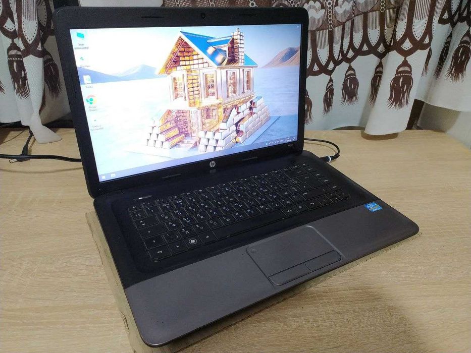 Ноутбук HP 250 G1 15,6 / CPU I3-3110M / 10GB RAM / Video Intel 2gb