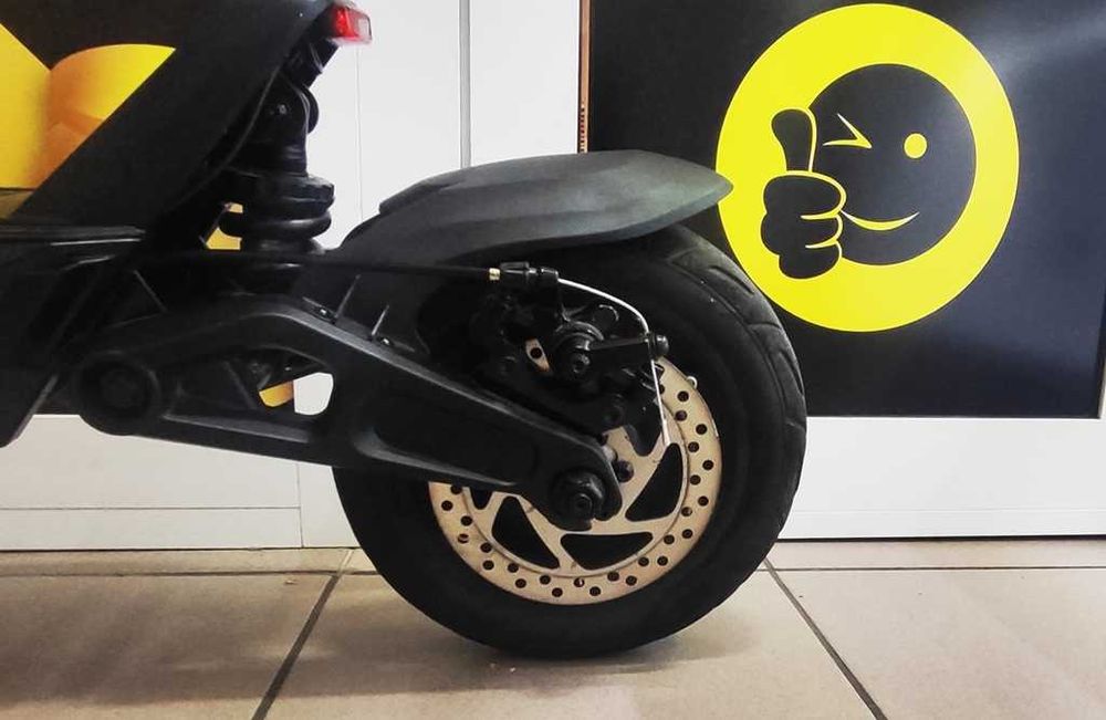 Hulajnoga Elektryczna Rebel Fast Wheels Pro Max