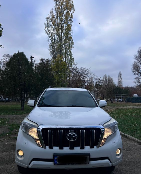 Продам Toyota Land Cruiser 2014