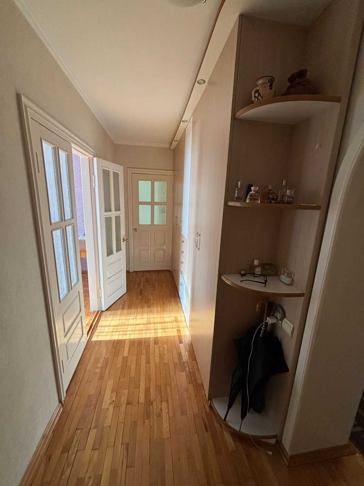 сдам 3к. Тихий Центр 16000грн.