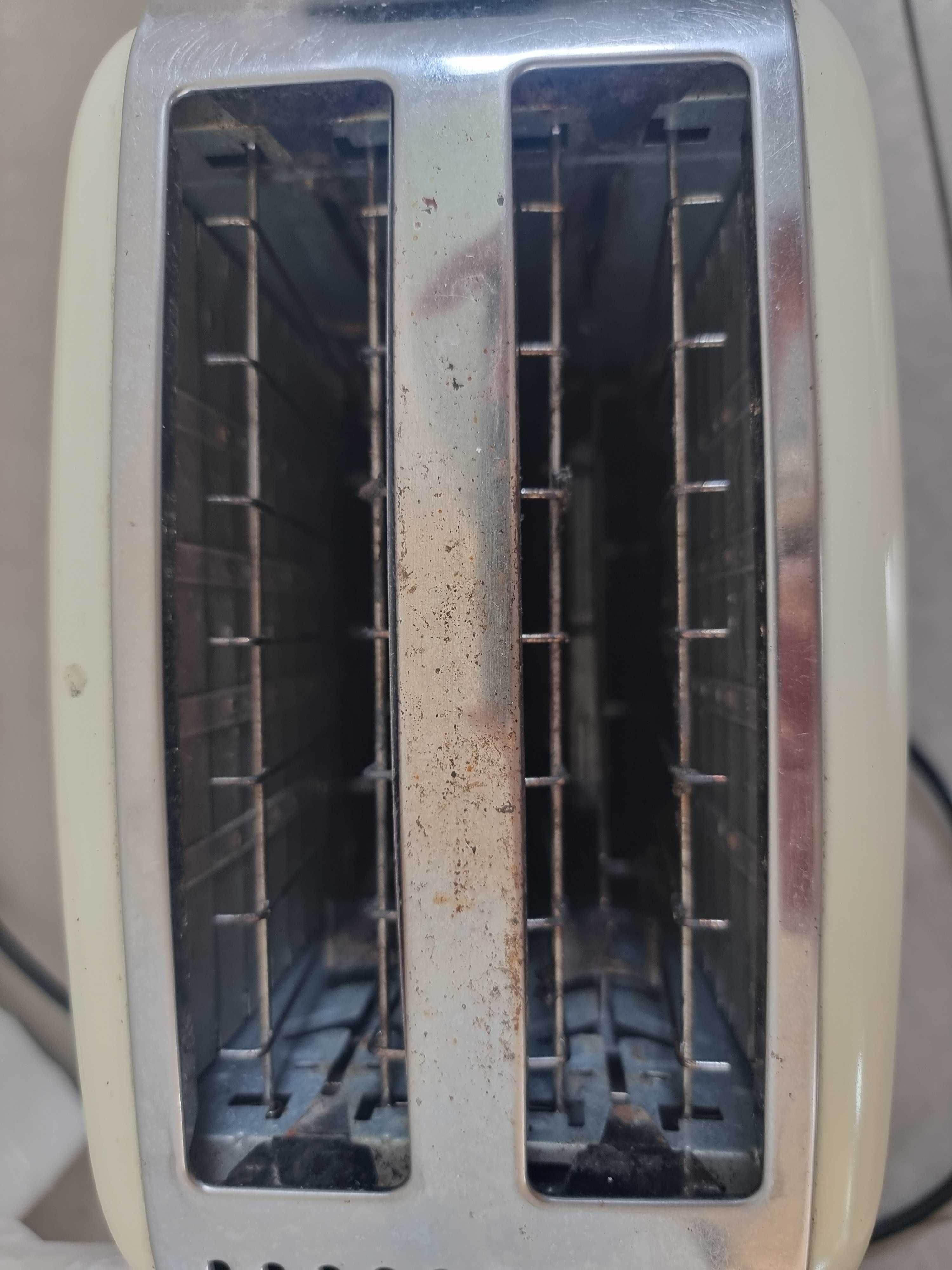 Toster Russell Hobbs uszkodzony
