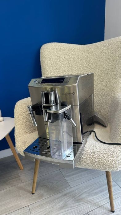 Кавомашина Delonghi Primadonna s de luxe