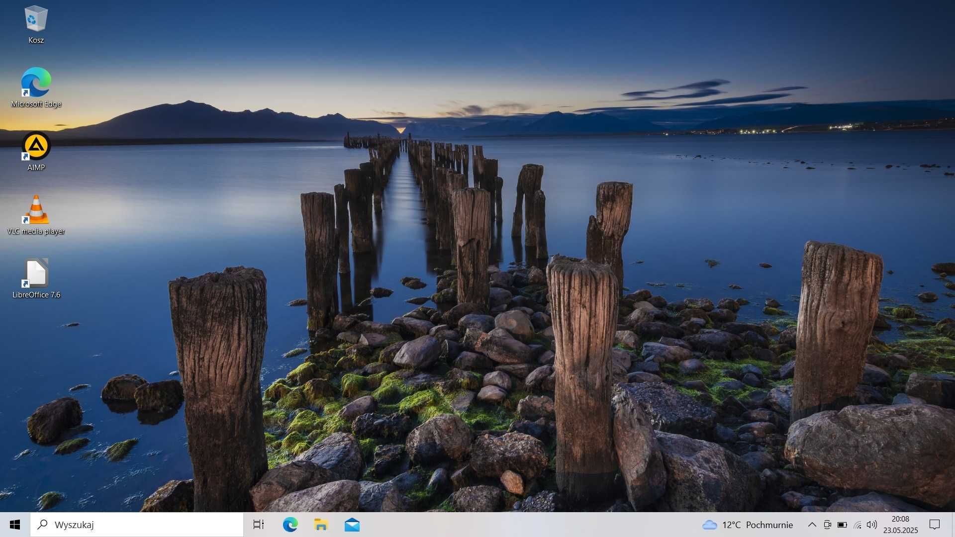 Jak NOWY HP 15 AMD A8 2.2Ghz/8GbDDR/256SSD/Radeon/BateriaNOWA