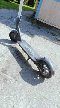 Hulajnoga Motus Scooty 8.5 350W 350 W 20 km/h