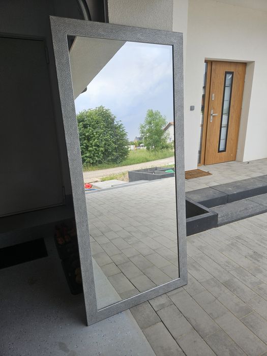 Piękne lustro z ramą 200x90