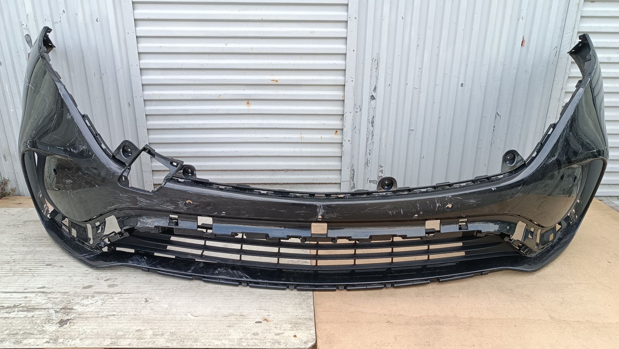 Vendo parachoque de frente Mercedes EQC N293 AMG ano 2019/21