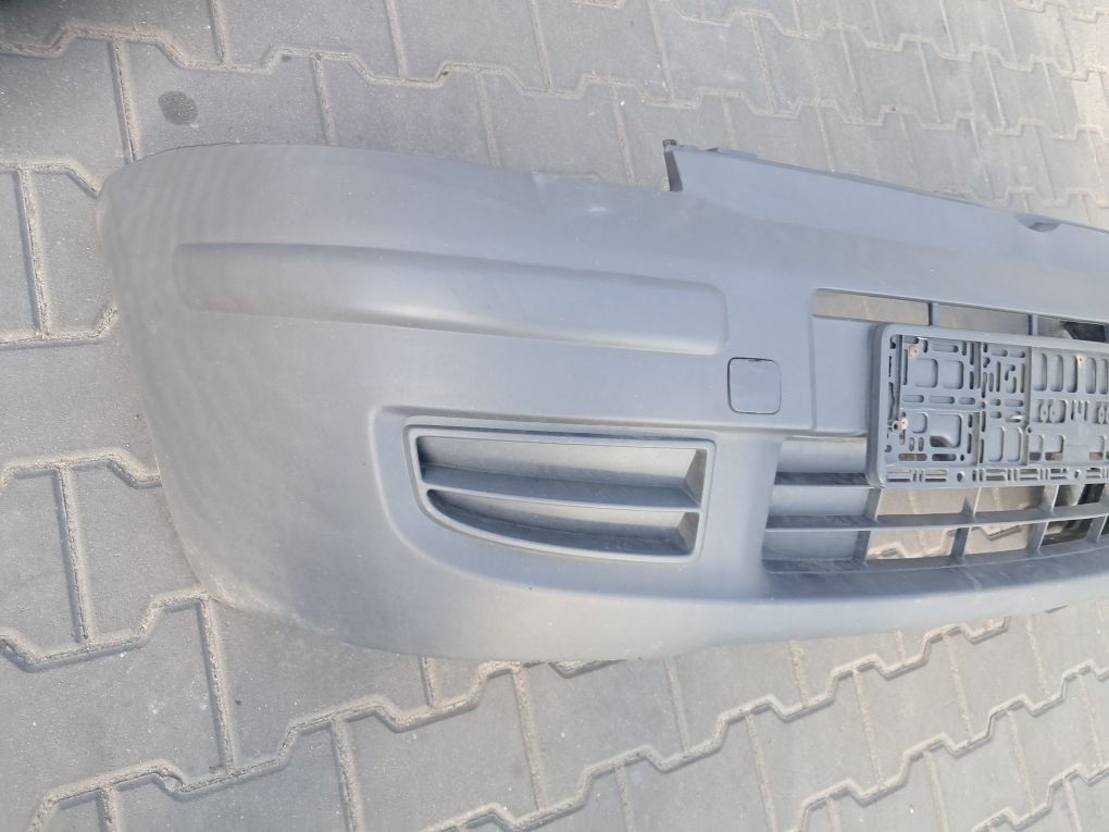 Zderzak przód przedni Fiat panda 2 rok 2006 Benzyna Kolor czarny
