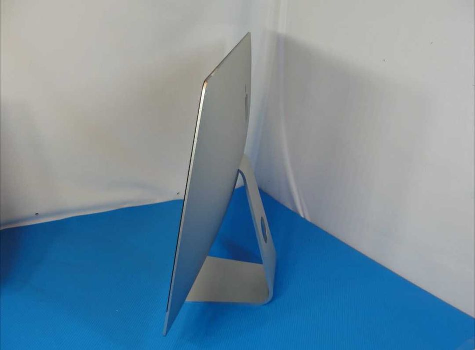 2021 iMac 27' 5K Retina (8-ядерний i7, Pro 5500 XT)