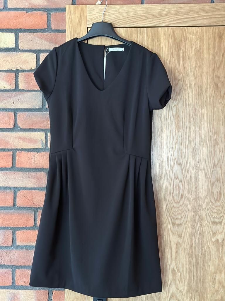 Nowa czarna sukienka Reserved 38 M