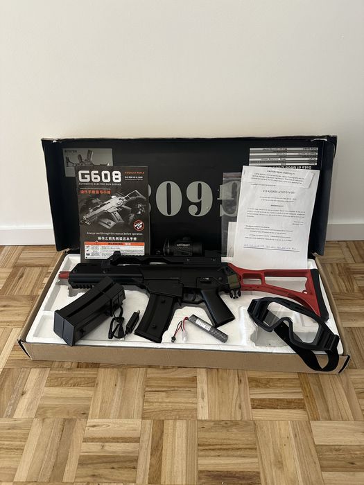 Replica Airsoft AEG G608 (HK G36 Style) – Red Dot Incluida