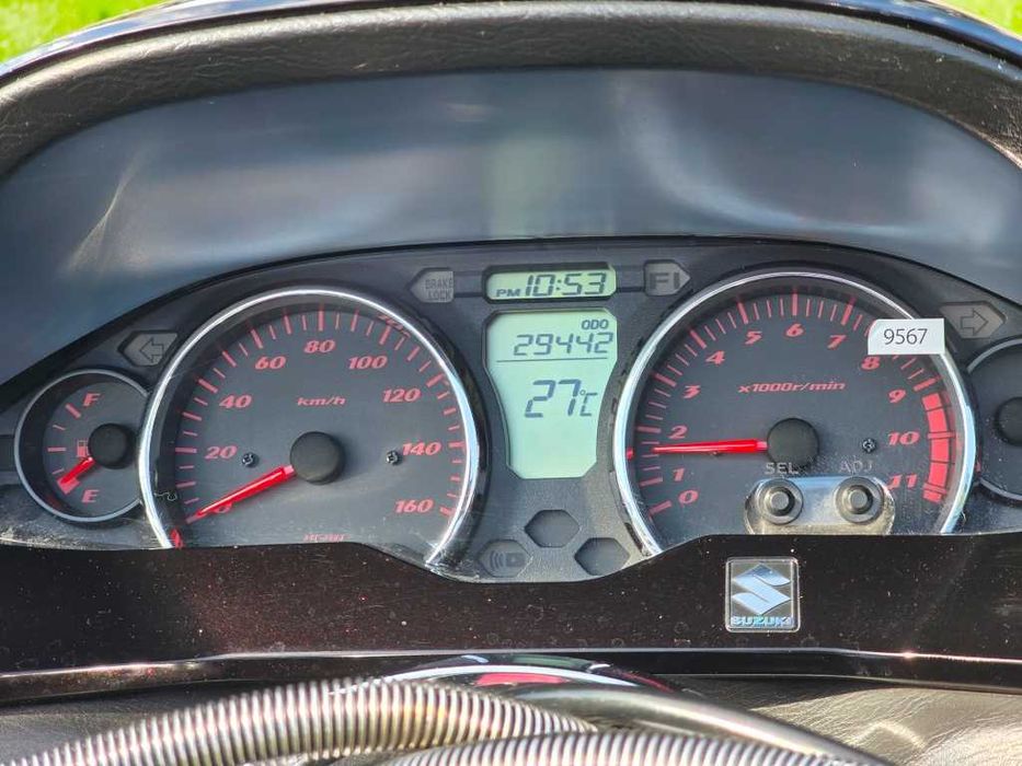 Макси скутер  SUZUKI SKYWAVE 250SS Щойно з Японії Ідеал в Арт Мото