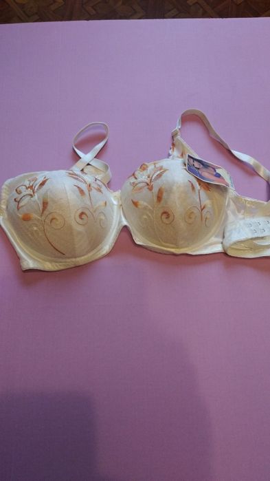 Жіноча білизна бюстгальтер