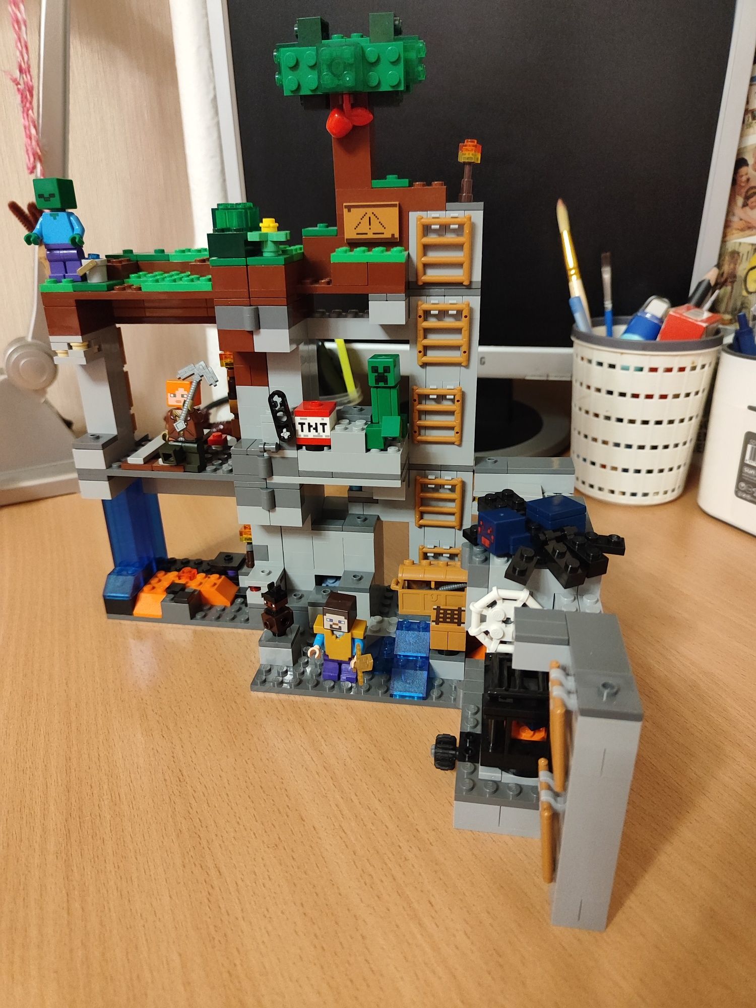Конструктор Лего Майнкрафт 3 в 1 Lego 21147