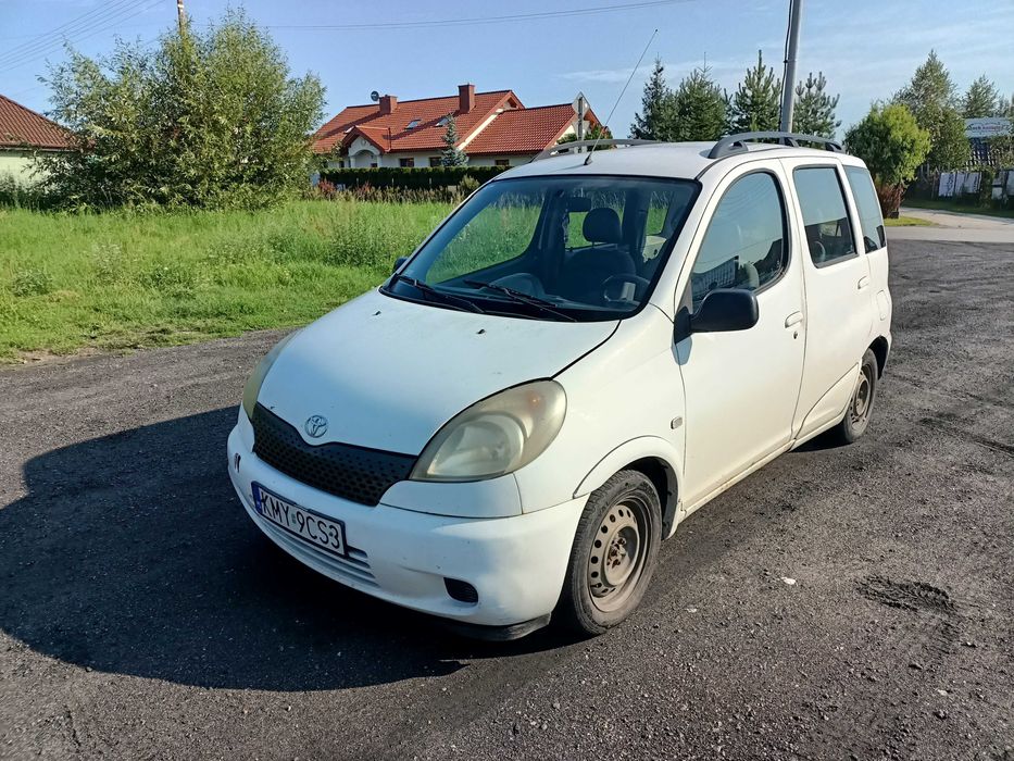 Toyota Yaris Verso 1.3 b+g 02r