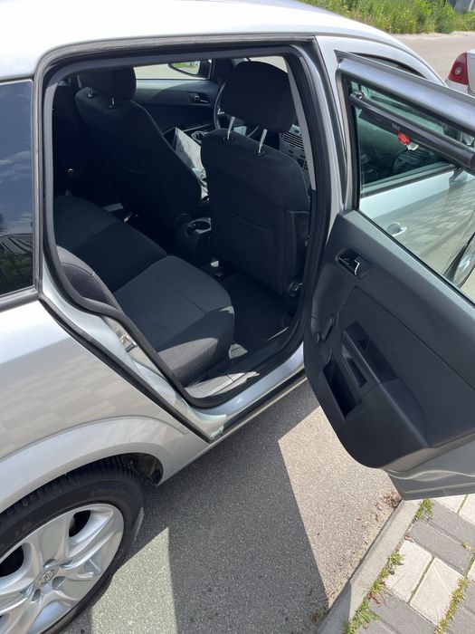 Продам Opel Astra H