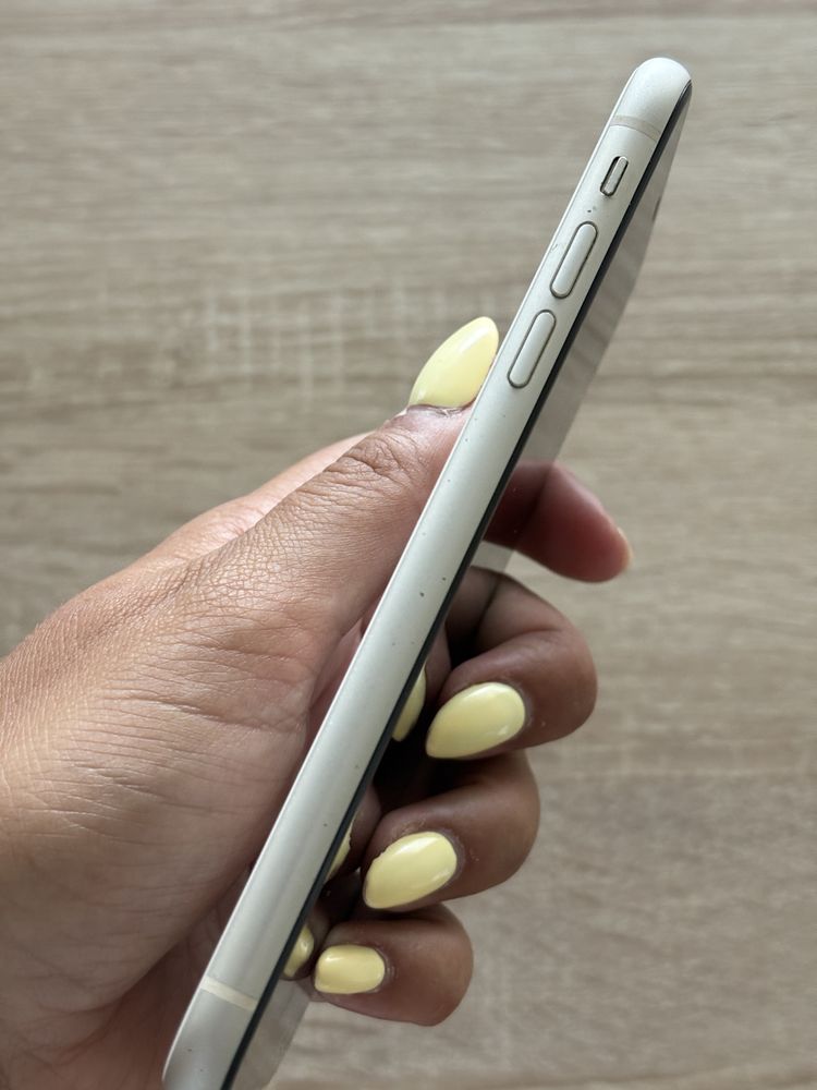iPhone 11 branco 128gb