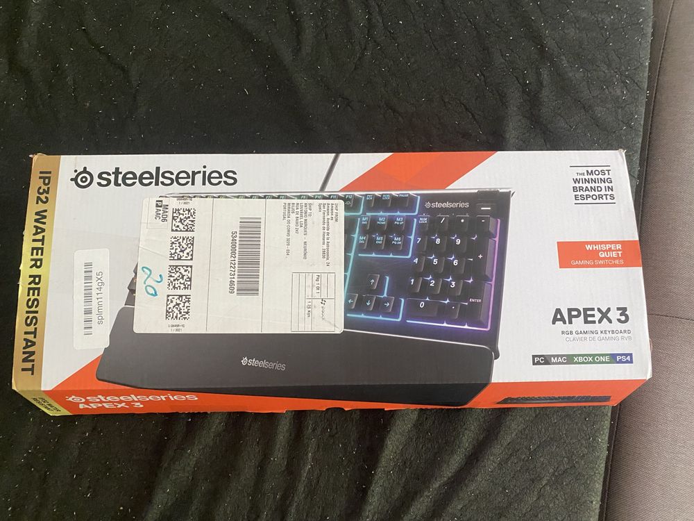 Teclado Gaming RGB SteelSeries APEx3