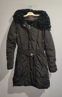 Długa, czarna zimowa kurtka z efektownym kołnierzem H&S XL