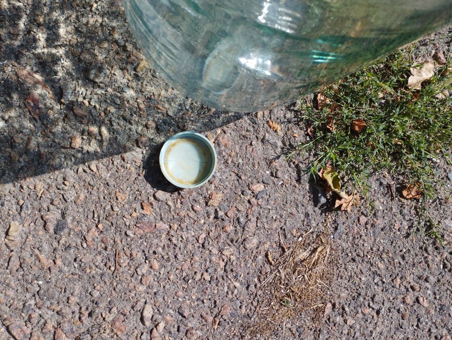 Бутылки для жидкости