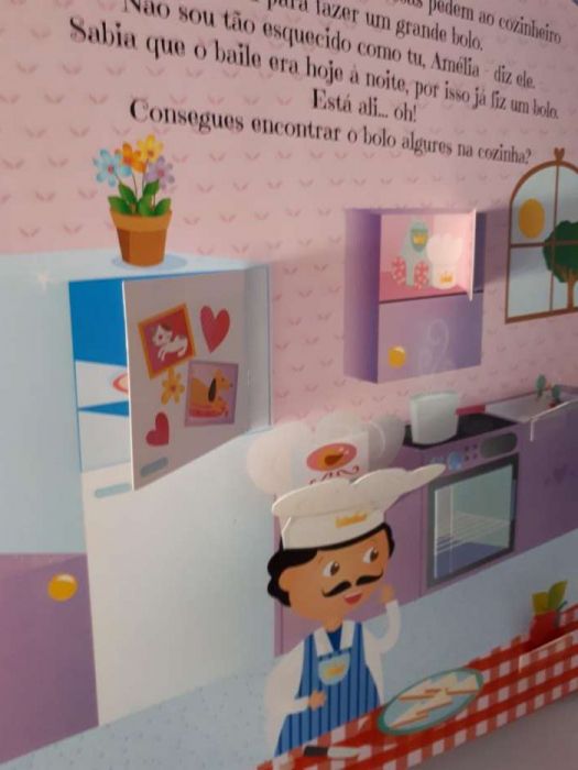 Livro - Espreita e descobre - O palácio das princesas