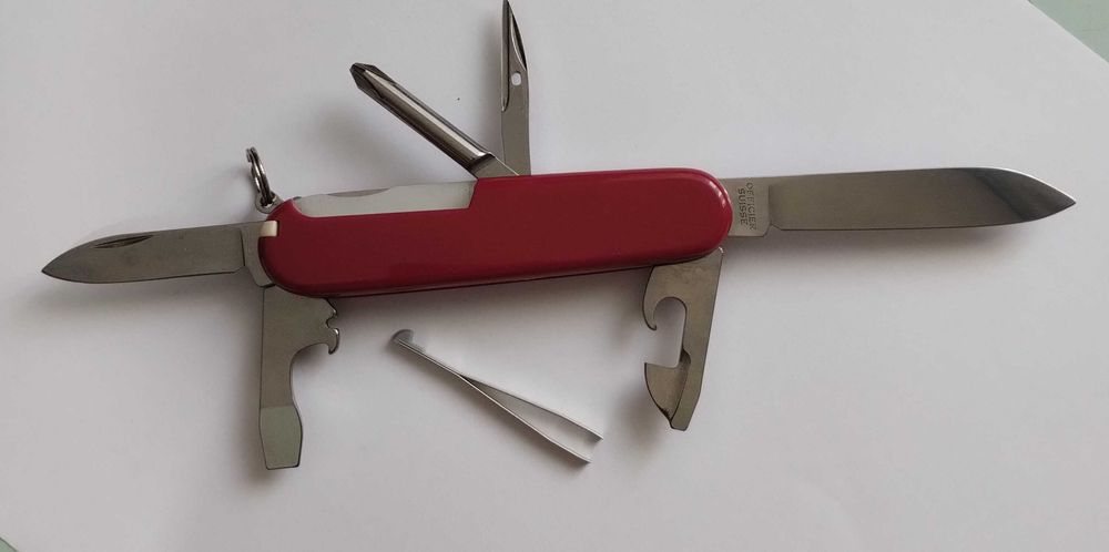 Швейцарський ніж “Victorinox”  13 функцій. Як новий !!!