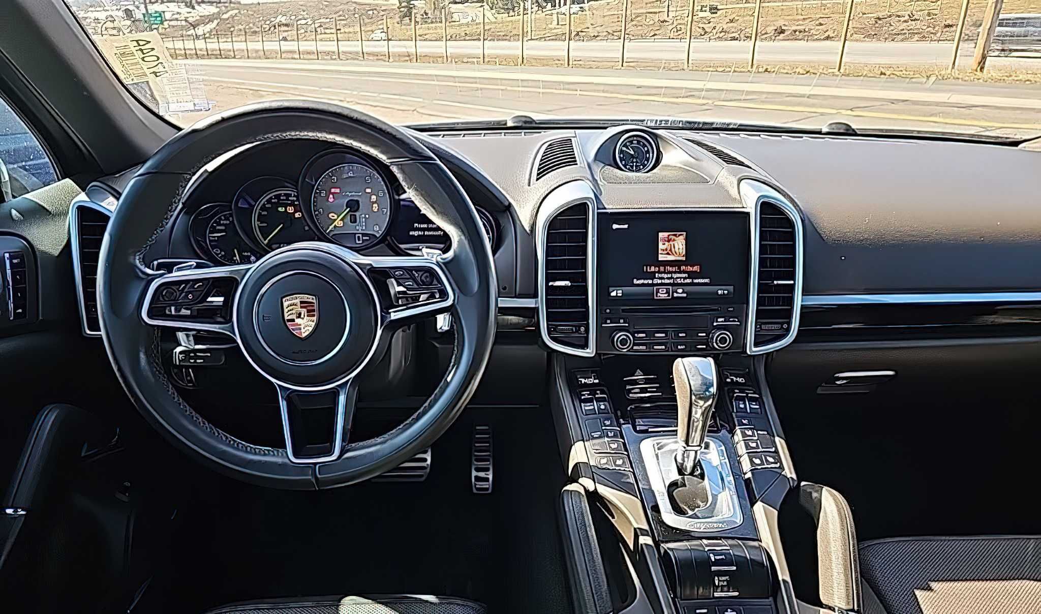 Porsche Cayenne Hybrid 2017