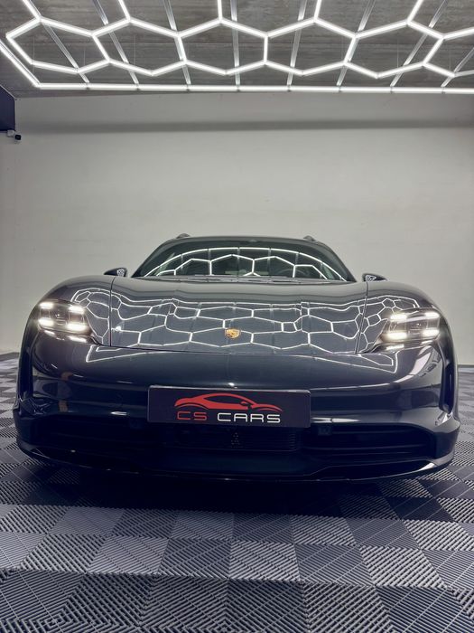 PORSCHE TAYCAN 4 CROSS TURISMO