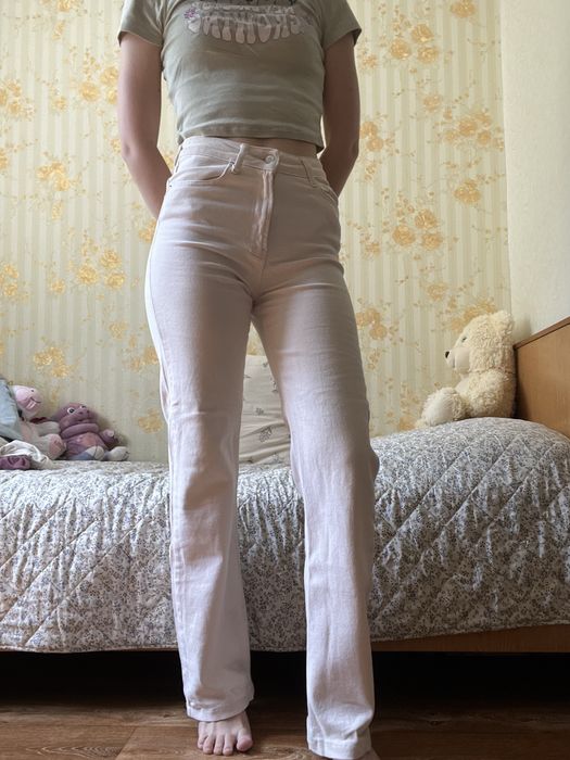 Бежеві жіночі джинси