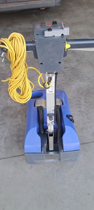 Maszyna do mycia podłóg Numatic TT 1840