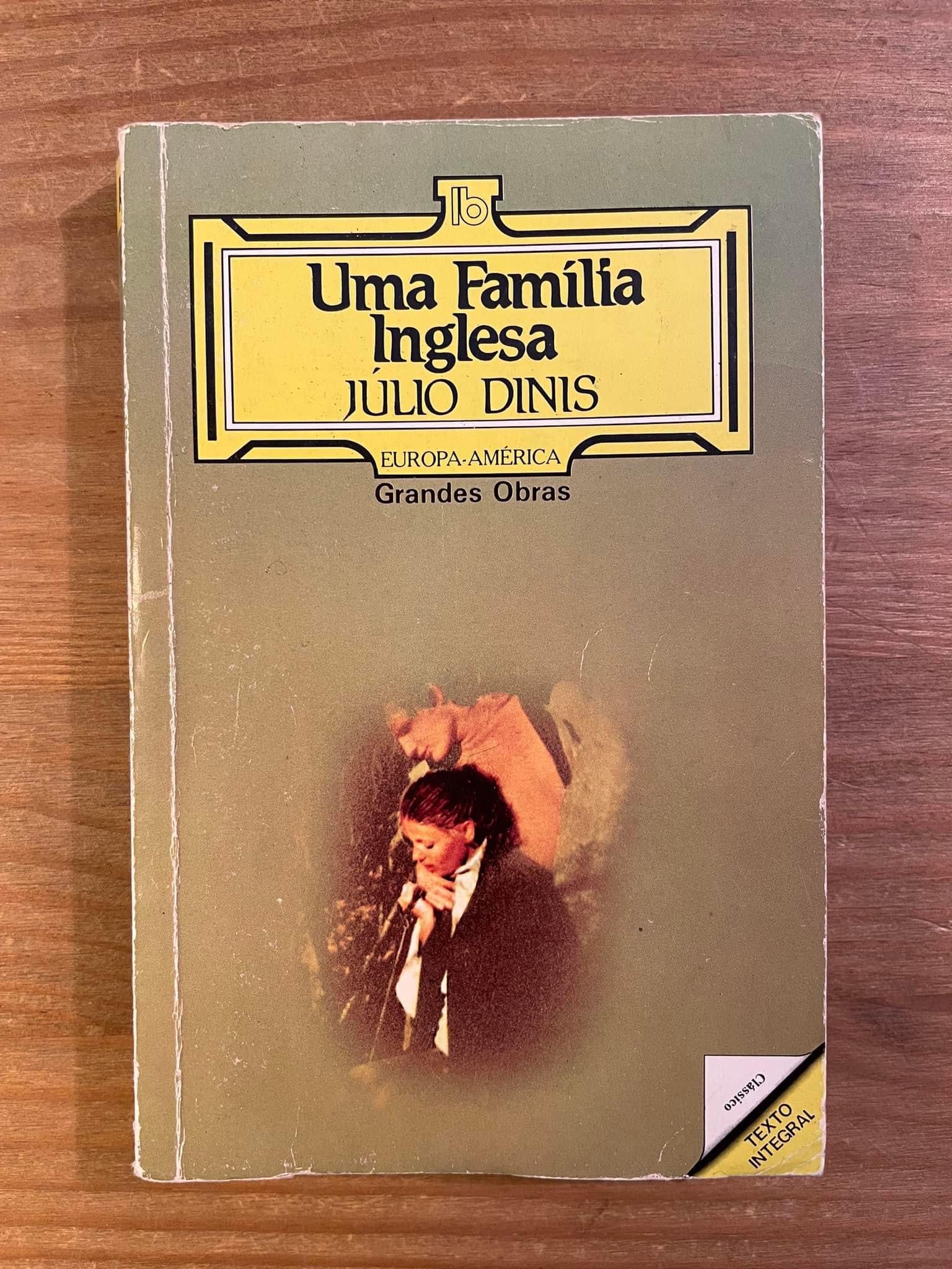 Uma Família Inglesa - Júlio Dinis (portes grátis)