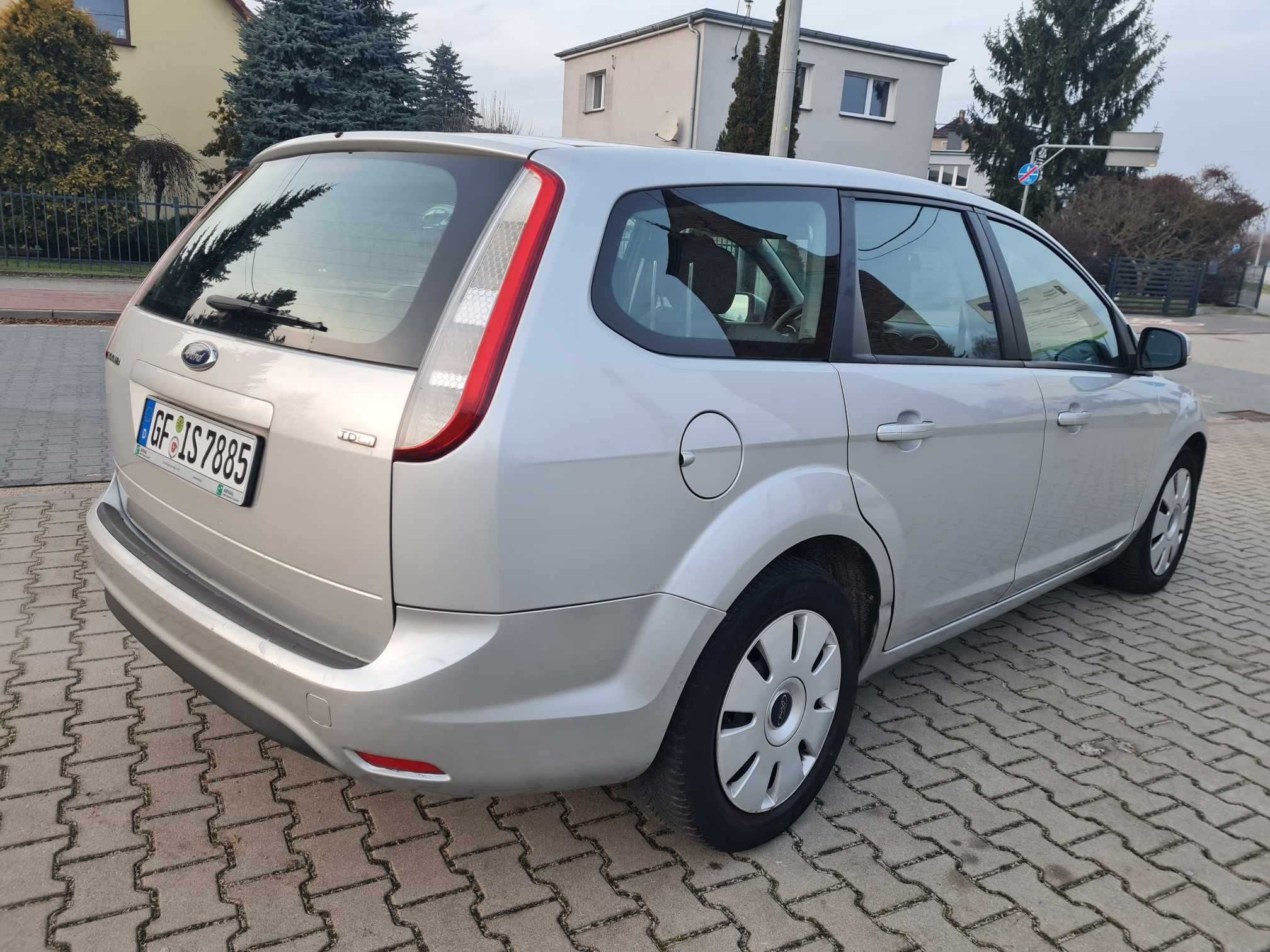 Ford Focus 1.6 tdci Klima duże radio z Niemiec