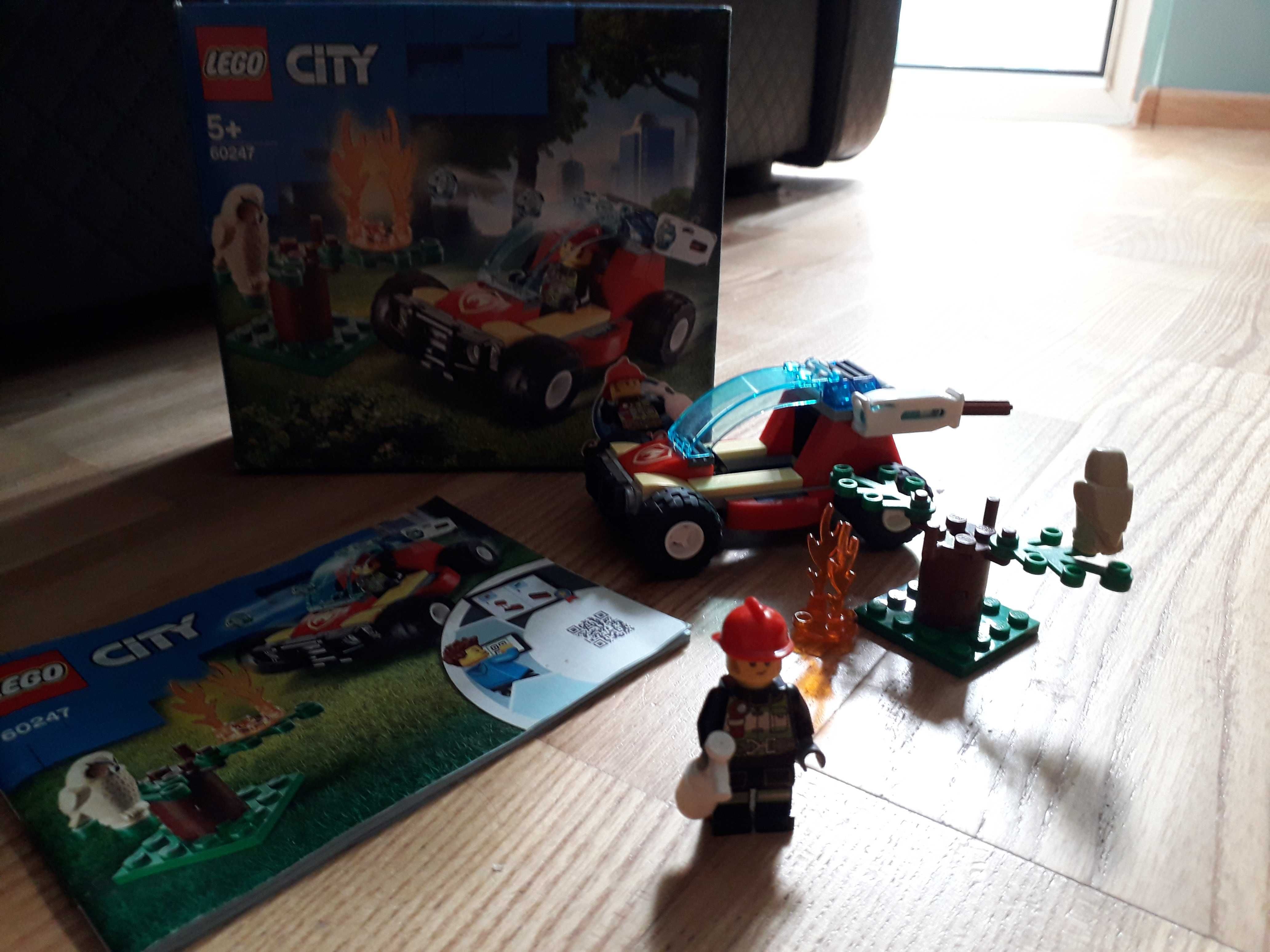 Lego City 60247 Pożar lasu.