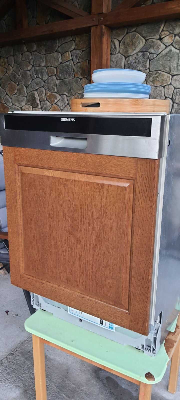 Посудомийна машина Siemens SX56T556EU, вбудована.