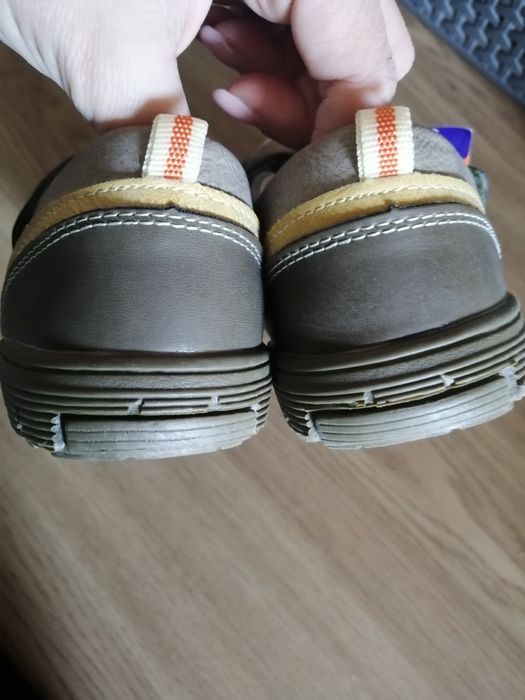 Nowe sandałki Apawwa 30