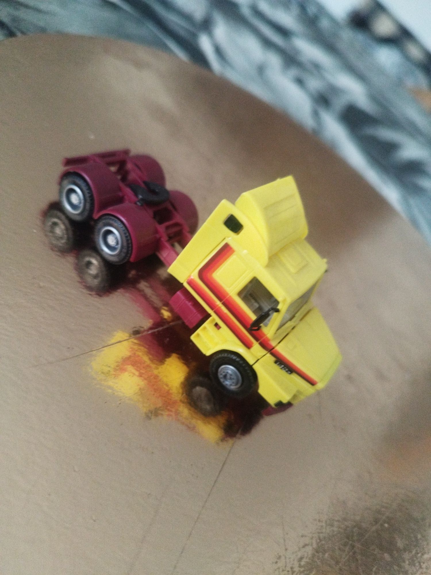 Herpa1:87  844001 SCANIA 142E V8 Hauber trattore stradale 6x4