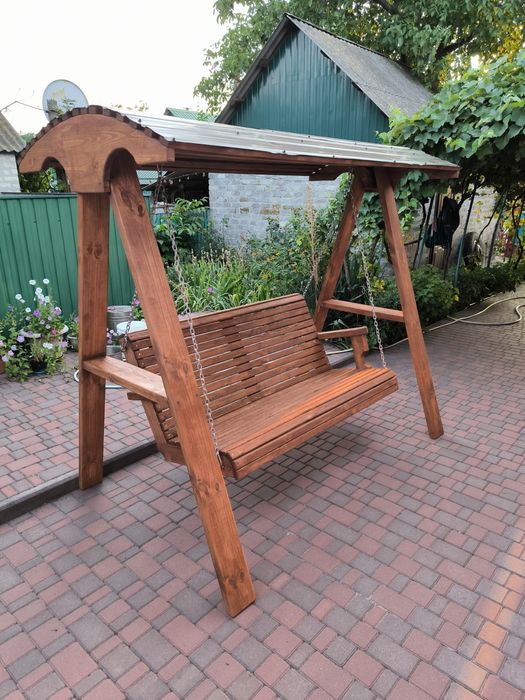 Садові гойдалки з дерева