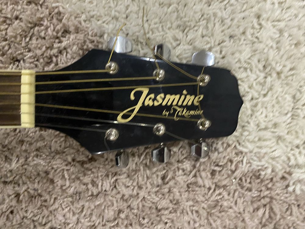 Продам електроакустичну гітару jasmine
